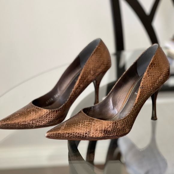 Gold Dolce & Gabbana heels - Picture 1 of 5